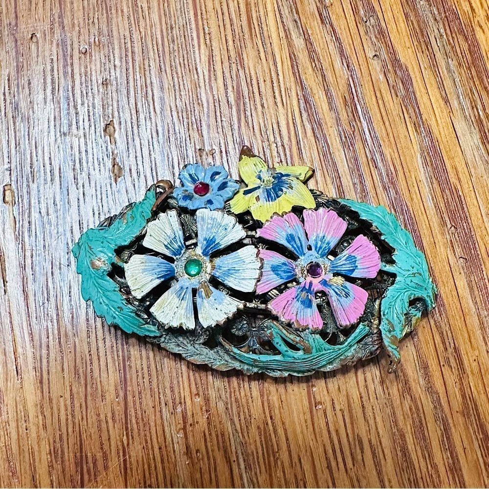 Vintage Czechoslovakian Pot Enamel Metal Oval Floral Brooch with rhinestones